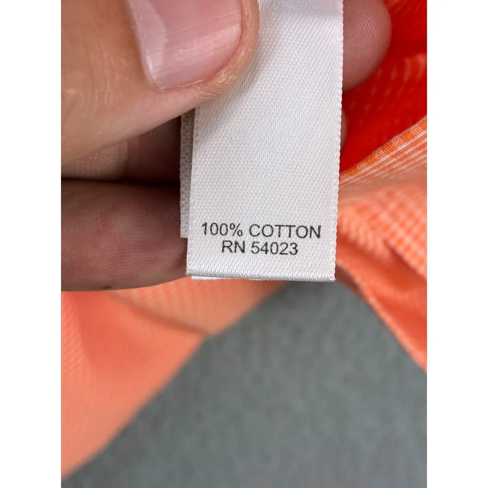 Banana Republic no visible